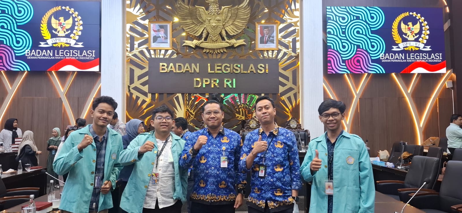 Alumni dan Mahasiswa FH UNS_WhatsApp_Image_2026-02-05_at_13.18.25.jpeg